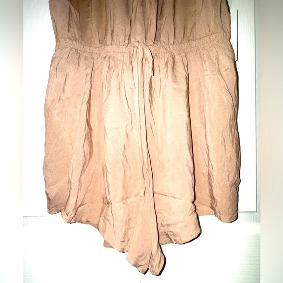 Active USA Tan Sleeveless/adjustable strap Romper. Size M NWT - Picture 2 of 15